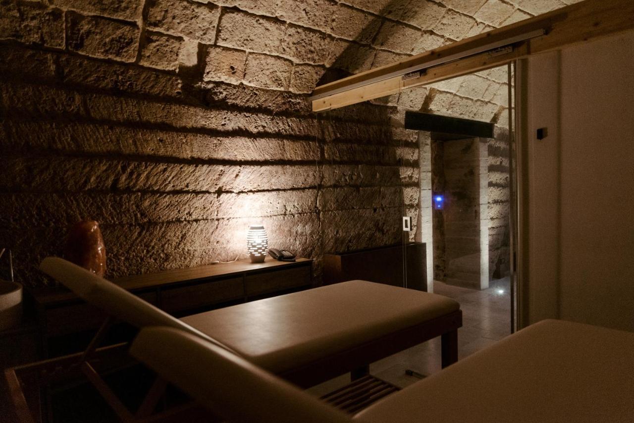 Le Carasse Boutique Hotel Mola di Bari Esterno foto